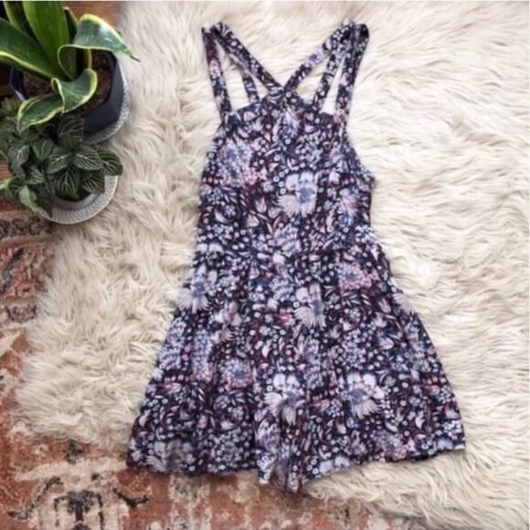 Urban Outfitters Ecote Floral Patterned Strappy Romper - Picture 2 of 5